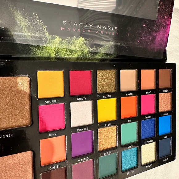 BPerfect X Stacey Marie Limited Carnival Eyeshadow Palette - Picture 3 of 4